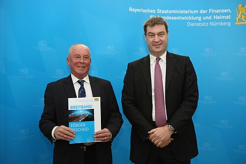 Förderbescheidübergabe Breitbandausbau für die Städte und Kommunen in Bayern durch Heimat- und Finanzminister Dr. Markus Söder